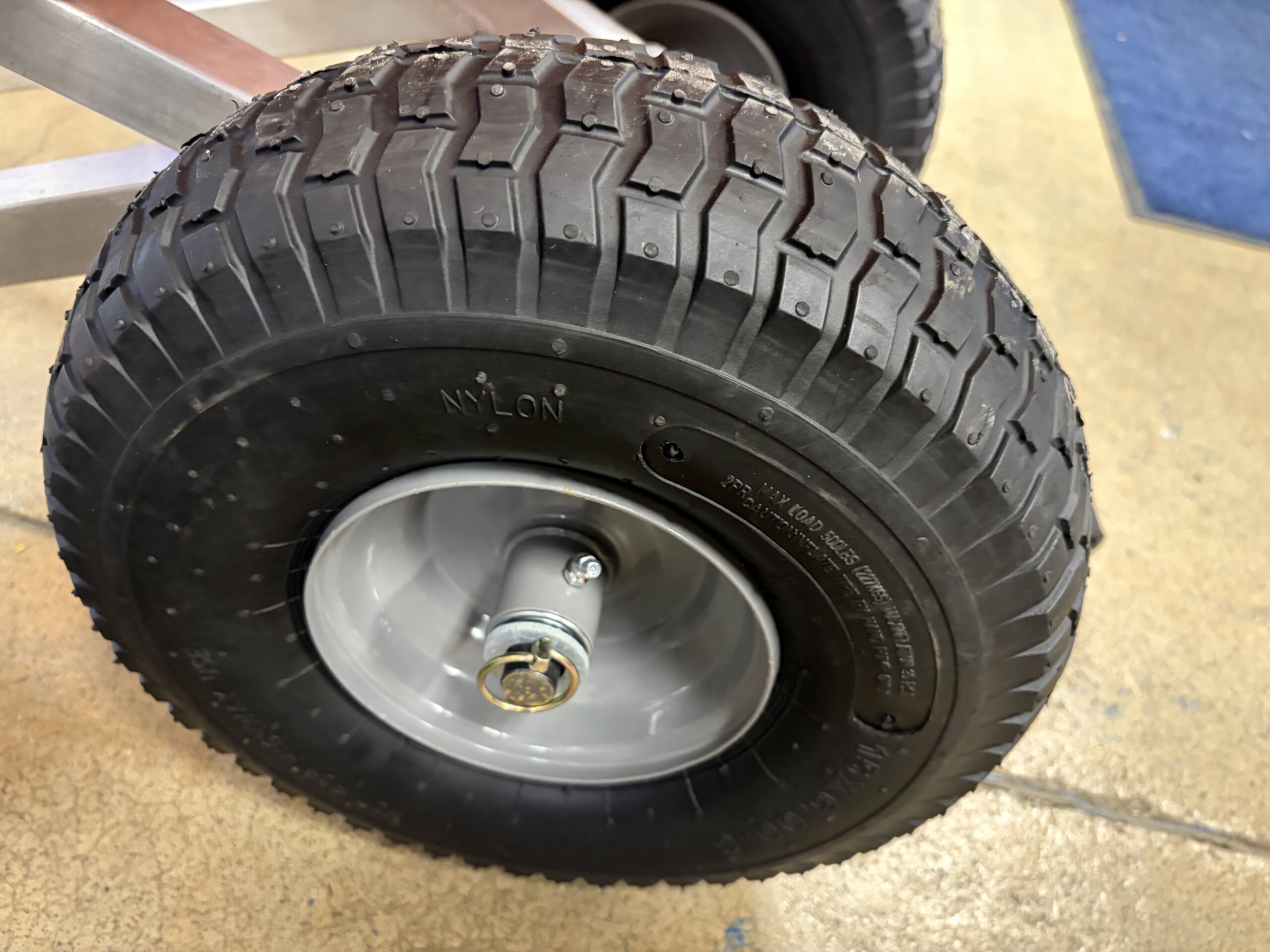 Super Wheelbarrow β Zero-Flat Tires (Replacement Set) - Image 2